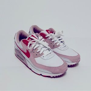 Women’s Nike Air Max 90 Valentine Limited Edition